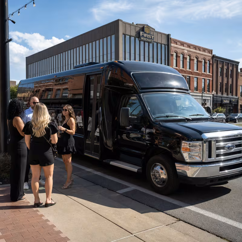 Downtown Muncie — Walnut Street Bar District